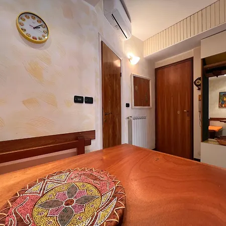 Welcome Riviera - Di Via Mazzini, With Elevator, Wi-fi, Air Conditioning, And, Depending On Availability, A Private Garage 800 Meters Away At 20,00 Euro Per Night Lägenhet
