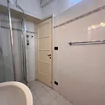 Welcome Riviera - Di Via Mazzini, With Elevator, Wi-fi, Air Conditioning, And, Depending On Availability, A Private Garage 800 Meters Away At 20,00 Euro Per Night Daire *