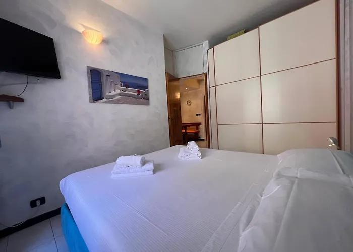 Apartmán Welcome Riviera - Di Via Mazzini, With Elevator, Wi-fi, Air Conditioning, And, Depending On Availability, A Private Garage 800 Meters Away At 20,00 Euro Per Night Rapallo
