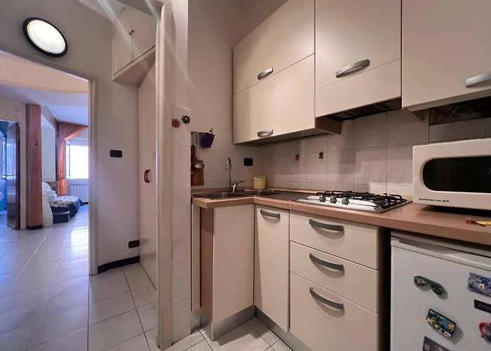 Apartman Welcome Riviera - Di Via Mazzini, With Elevator, Wi-fi, Air Conditioning, And, Depending On Availability, A Private Garage 800 Meters Away At 20,00 Euro Per Night
